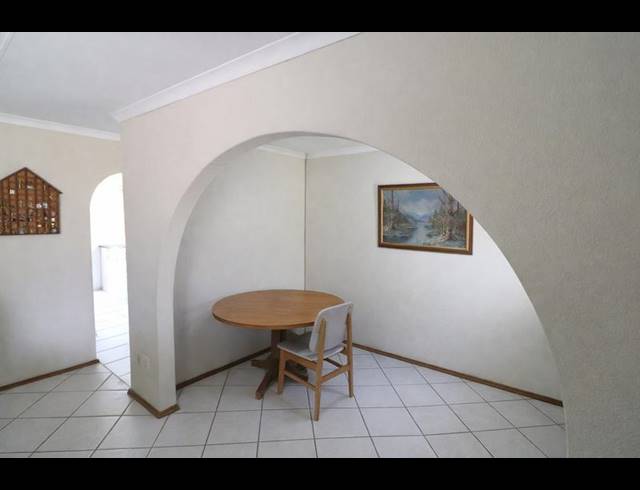 2 BEDROOM HOUSE FOR SALE IN SHARONLEA